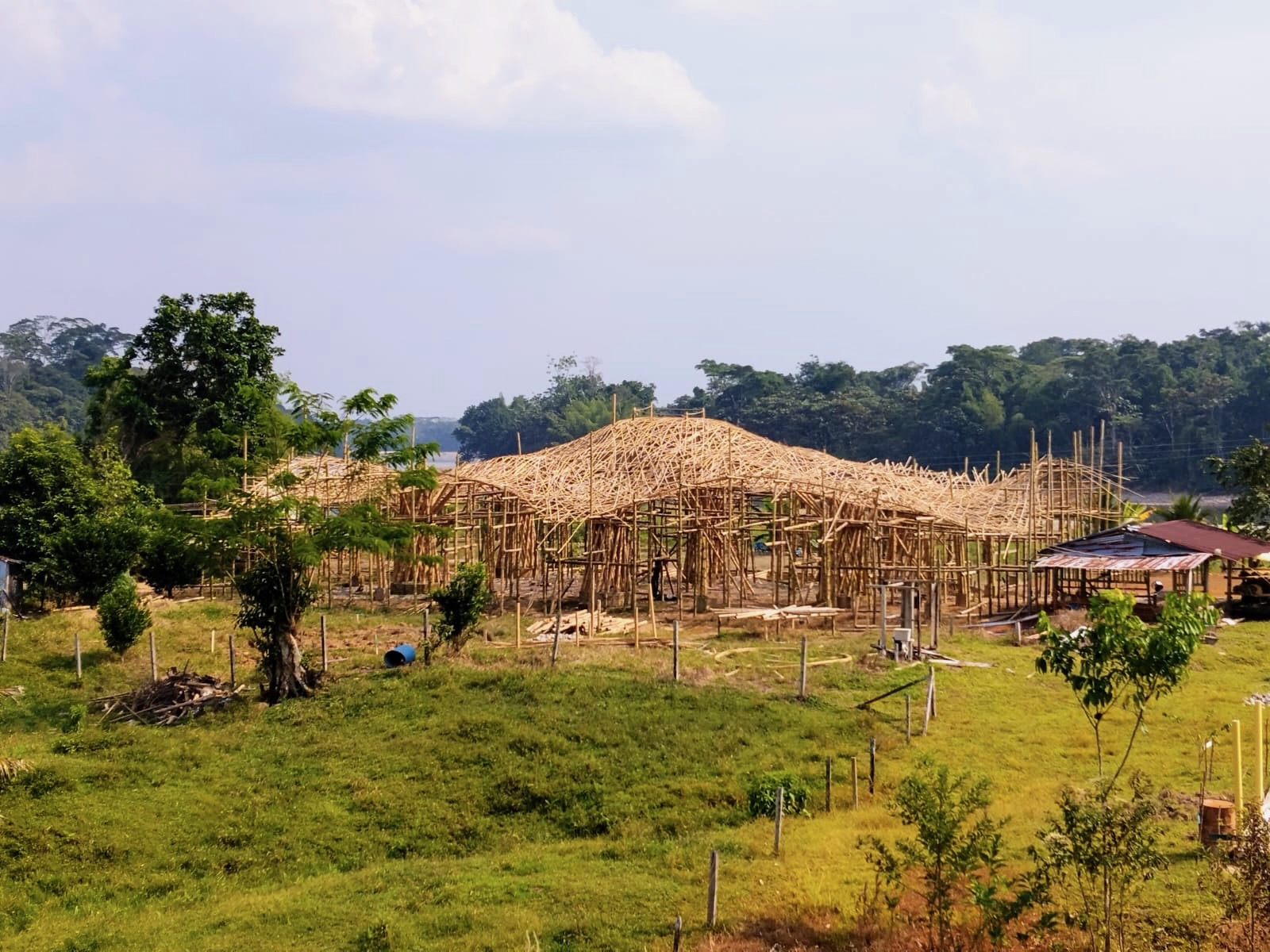 Aerial view of the bamboo community center under construction in El Diviso, Putumayo Amazon